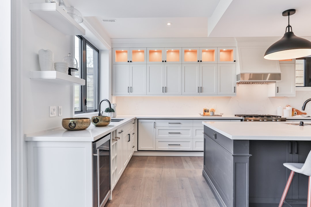 Photo Kitchen cabinets
