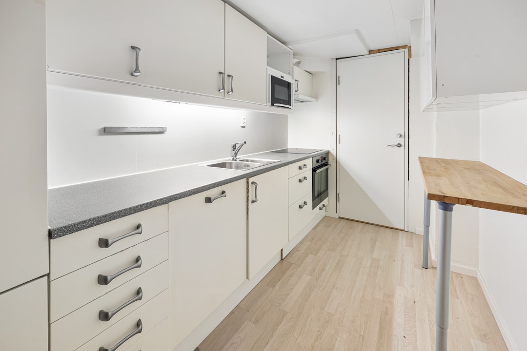 Photo Modular kitchen cabinet