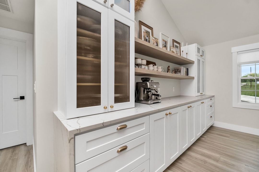 Photo Custom kitchen cabinet