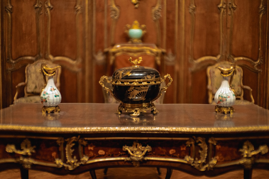 Photo Golden oak cabinets