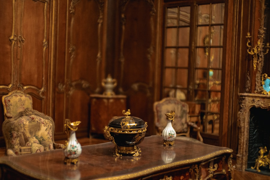 Photo Ornate cabinets