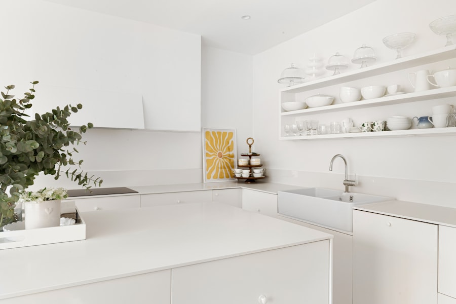 Photo white kitchen block
