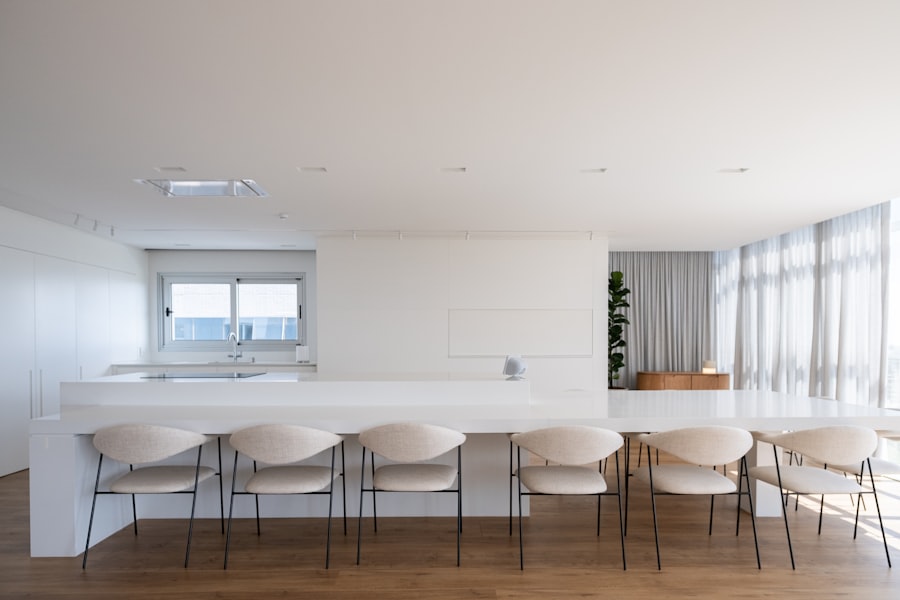 Photo white kitchen furniture