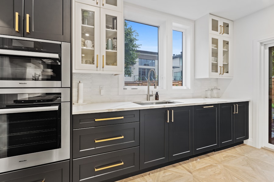Photo kitchen cabinet