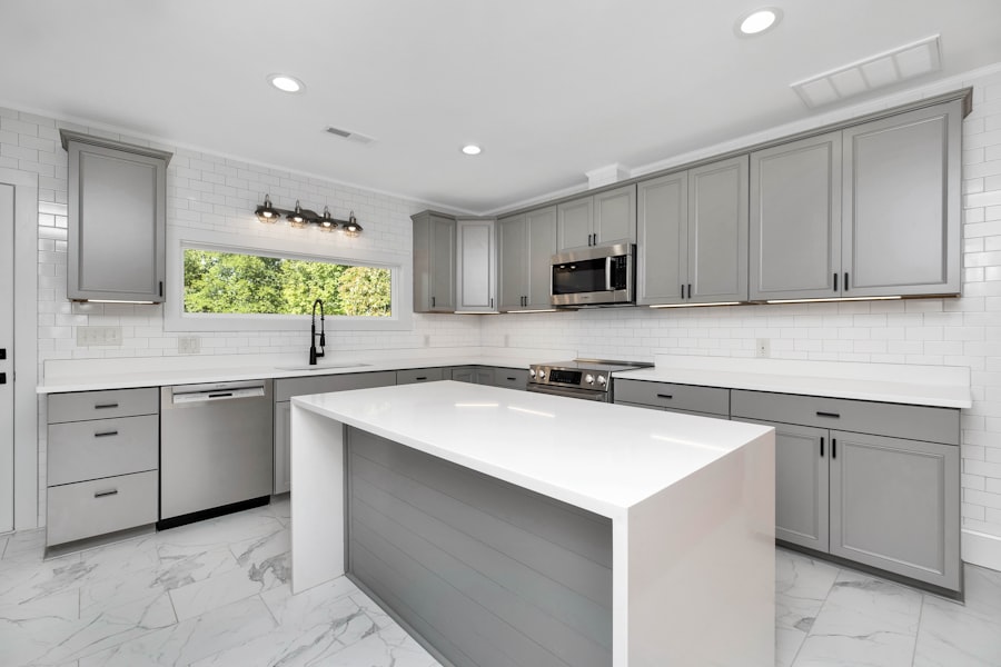 Photo kitchen island maintenance