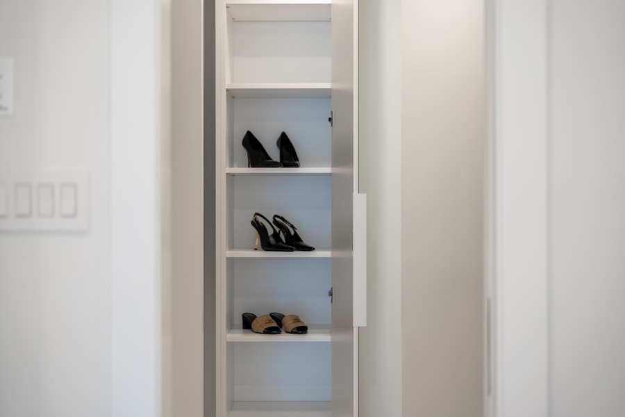 Photo shoe cabinet
